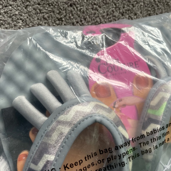 NWT Pedicure flip flops - Picture 5 of 8